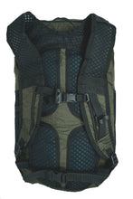Load image into Gallery viewer, E-Pack + Stow And Go Blanket (Maroon)